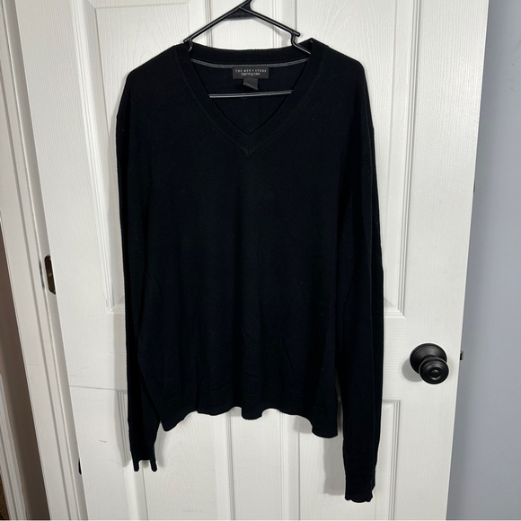 100% merino wool v-neck men's sweater, black, Men's Store at Bloomingdales, XXL - Picture 1 of 6